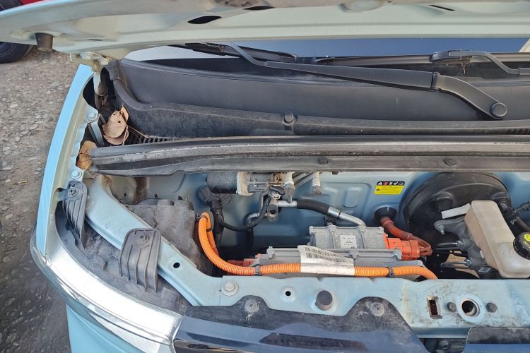 五菱汽车 宏光MINIEV 2020款 自在款 磷酸铁锂机舱底盘25