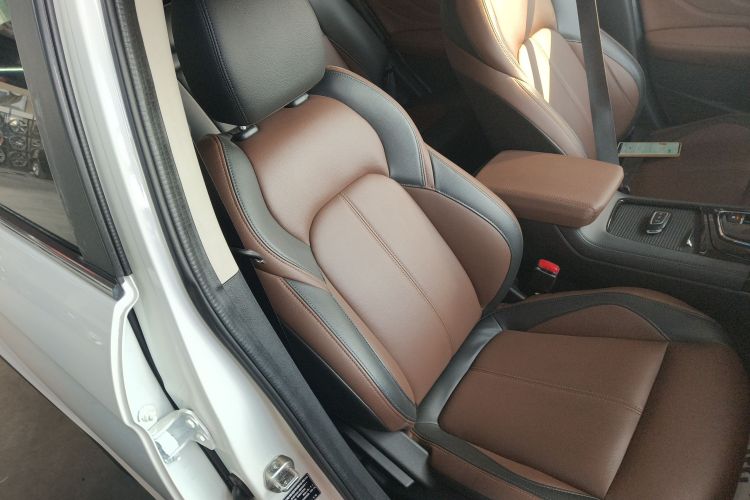 东风风神AX7 2018款 1.6T 自动豪华型特供版局部细节41