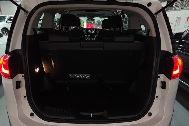 广汽传祺 传祺M8 2024款 领秀系列 390T 豪华版局部细节23