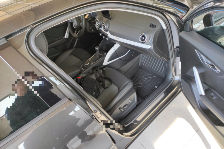 奥迪Q2L 2018款 35 TFSI 时尚致雅型 国VI局部细节9005