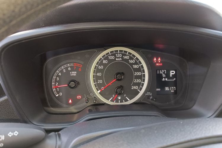 丰田 雷凌 2021款 TNGA 1.5L CVT进取版局部细节14