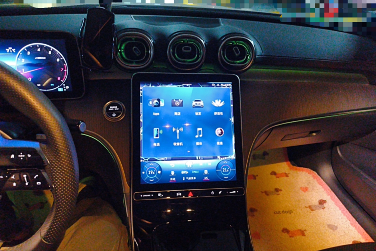 奔驰C级 2023款 改款二 C 260 L 运动版中控内饰16