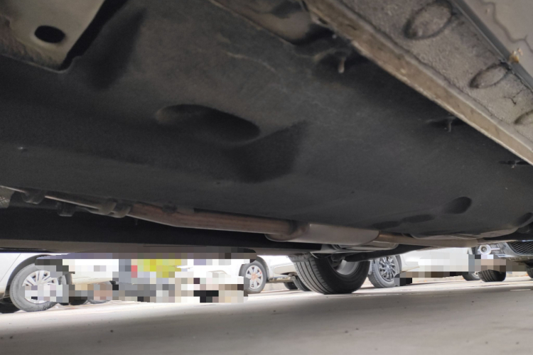 红旗HS5 2019款 2.0T 智联旗享版局部细节9004