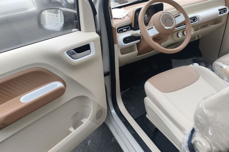 五菱汽车 宏光MINIEV 2024款 第三代 215km 青春版中控内饰7003