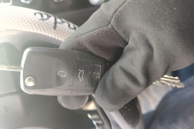 大众 Polo 2011款 1.6L 自动致酷版中控内饰11