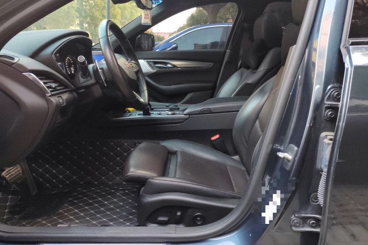 凯迪拉克CT5 2020款 改款 28T 领先运动型中控内饰19