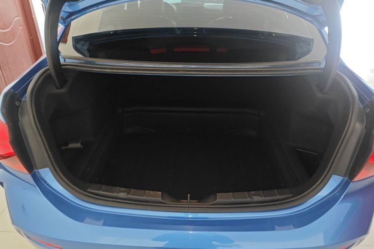 宝马1系 2019款 118i M运动套装机舱底盘23