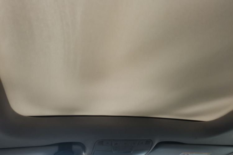 奔驰C级 2018款 C 200 L 运动版 成就特别版局部细节22