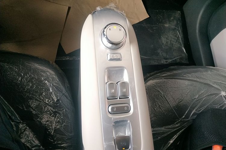 长安启源 长安Lumin 2025款 205km 香沁款中控内饰18