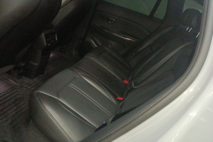 蔚来ES6 2020款 600KM 运动版中控内饰21