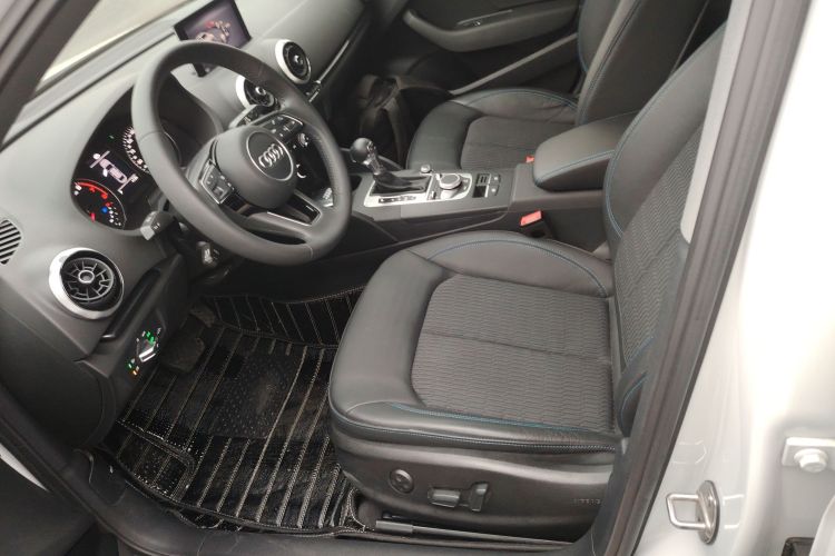 奥迪A3 2020款 Limousine 35 TFSI 时尚型 国VI中控内饰19