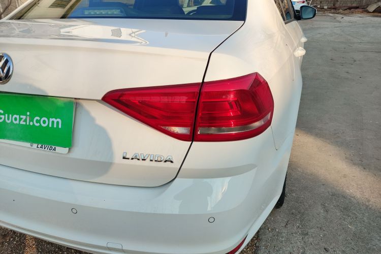 大众 朗逸 2018款 经典 1.5L 自动风尚版 国VI车身外观9