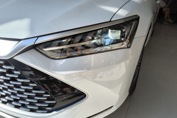 比亚迪 秦PLUS 2023款 冠军版 DM-i 120KM领先型车身外观36