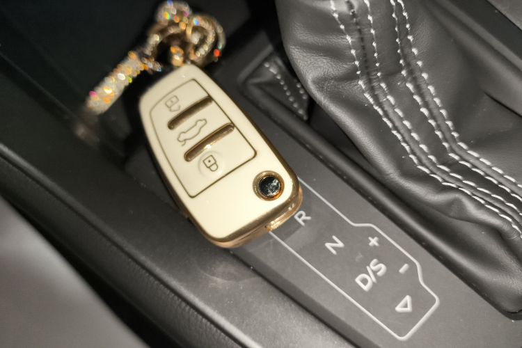 奥迪Q3 2024款 35 TFSI 时尚动感型中控内饰11