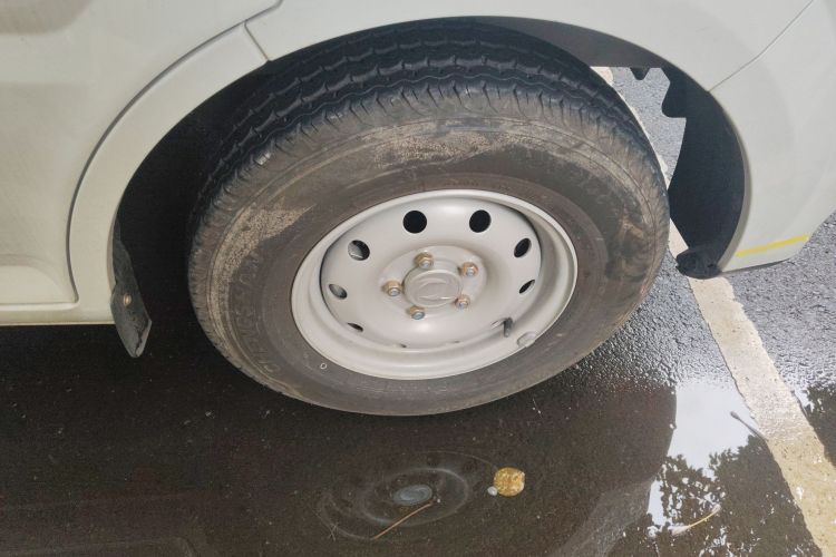 东风 御风EM27 2024款 EM27L 亿纬动力 41.86kWh车身外观6007