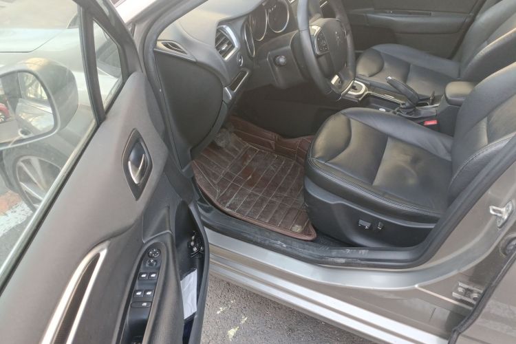 雪铁龙C4L 2014款 1.6THP 智驱版 自动劲智型中控内饰20