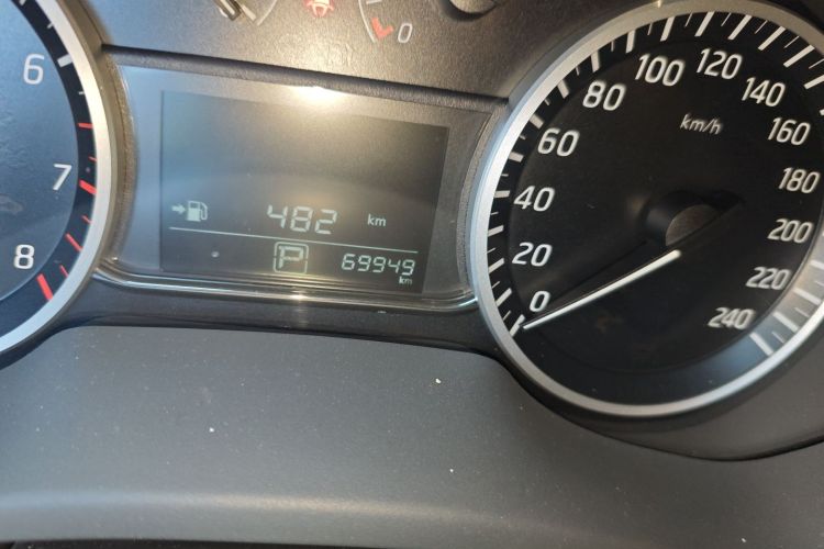 日产 轩逸 2019款 经典 1.6XL CVT豪华版中控内饰15