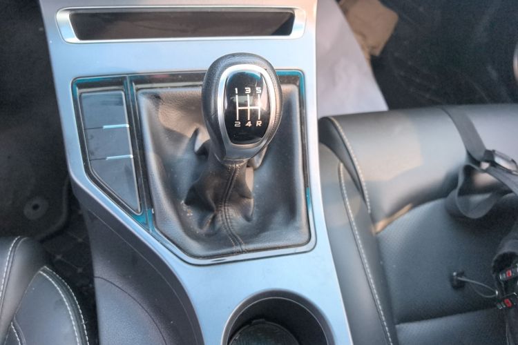 吉利汽车 帝豪 2018款 1.5L 手动向上互联版中控内饰18