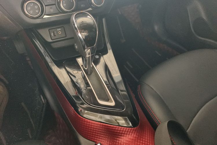 日产 蓝鸟 2019款 1.6L CVT炫酷版 国VI中控内饰18