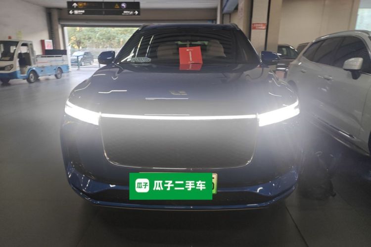 理想汽车 理想ONE 2020款 增程6座版车身外观2