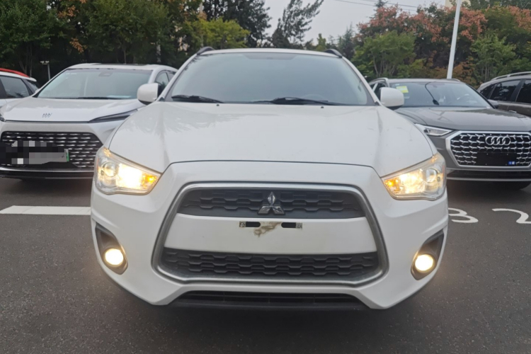 三菱 劲炫ASX 2013款 1.6L 手动两驱标准版车身外观6001