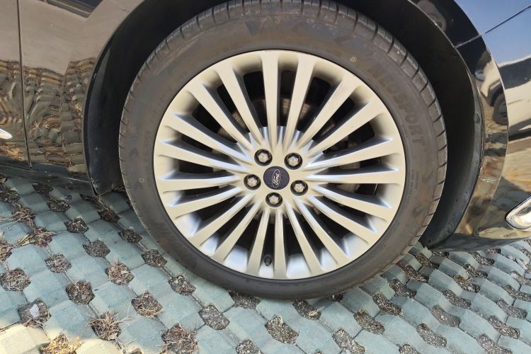 福特 金牛座 2018款 EcoBoost 245 卓越型 国V车身外观10