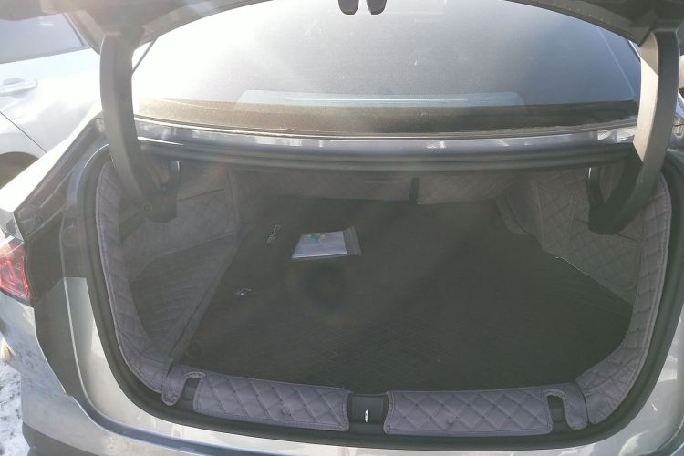 比亚迪 秦L 2024款 DM-i 120KM超越型机舱底盘23