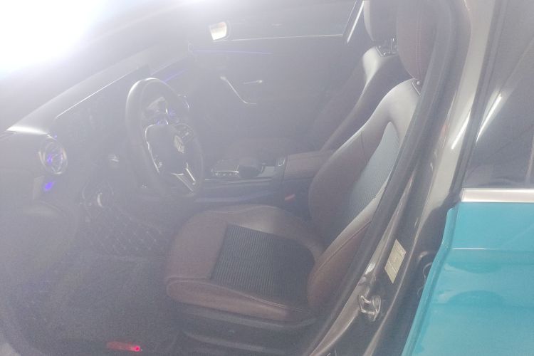 奔驰A级(进口) 2021款 A 200 时尚型局部细节19