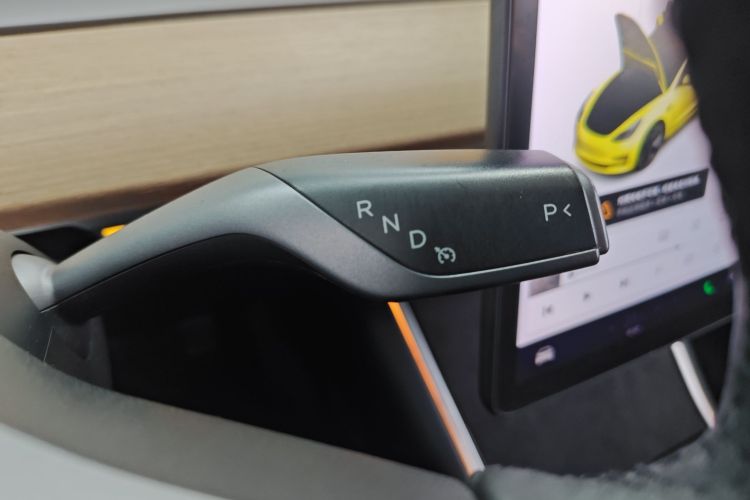 特斯拉 Model 3 2019款 标准续航后驱升级版局部细节18