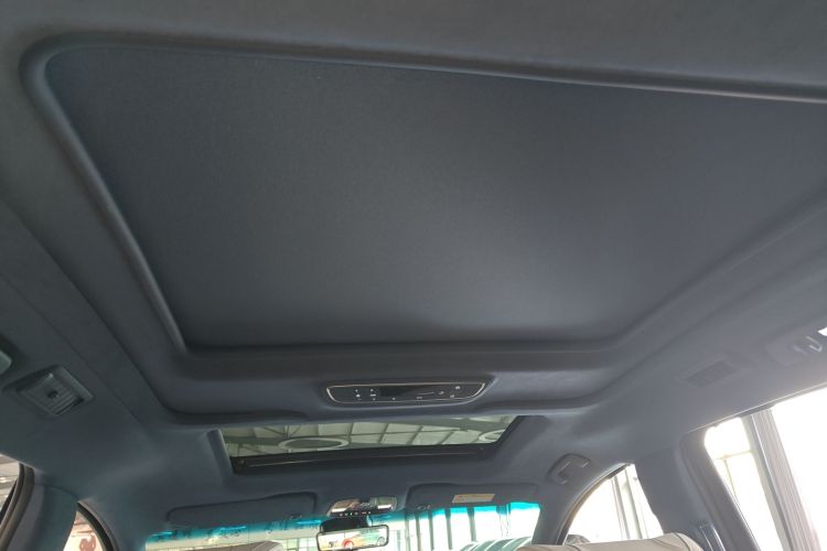 别克GL8 2022款 Avenir艾维亚 四座尊礼版中控内饰22