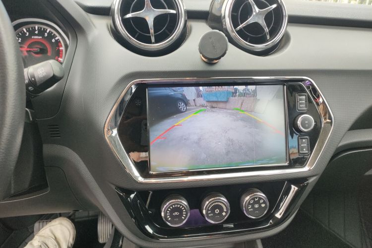 东南DX3 2018款 1.5T CVT尊贵型局部细节16