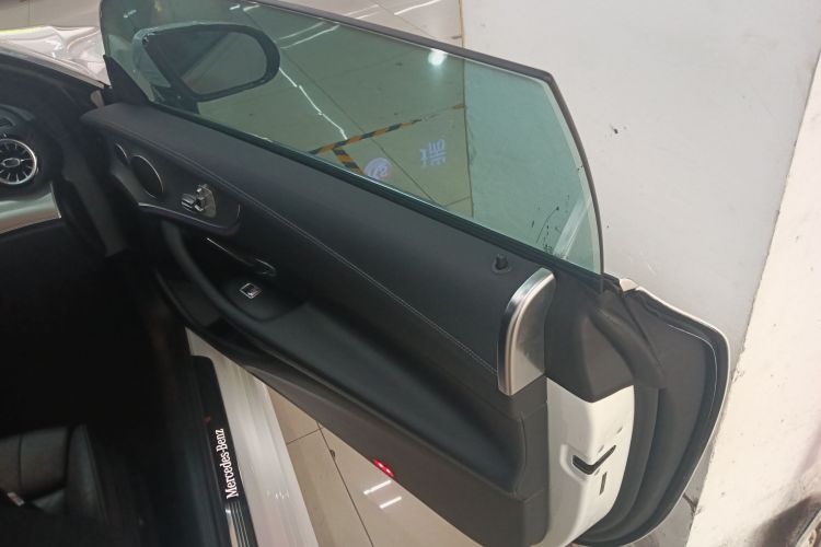 奔驰E级(进口) 2020款 E 260 轿跑车中控内饰45