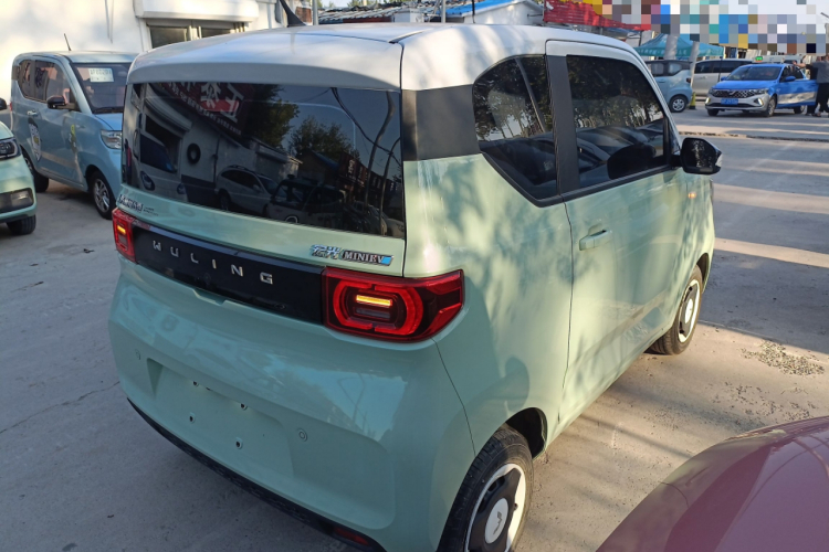 五菱汽车 宏光MINIEV 2021款 马卡龙时尚款 磷酸铁锂车身外观6005