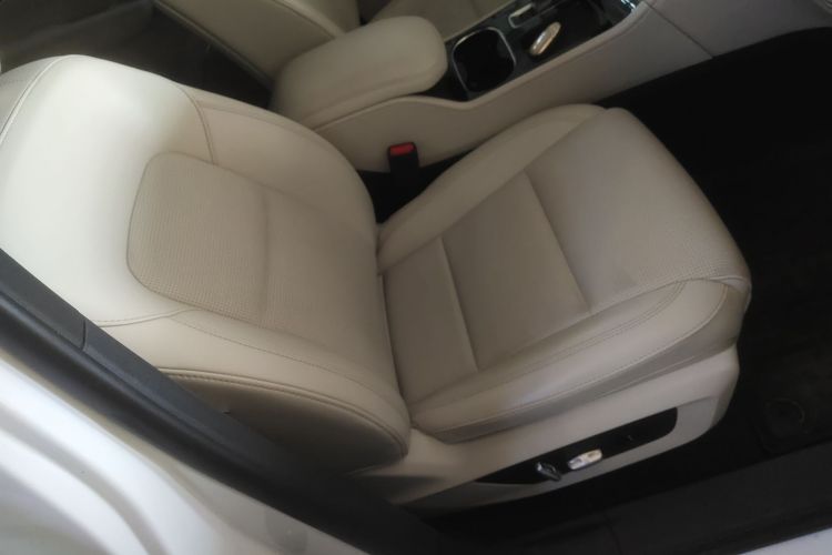 理想汽车 理想ONE 2020款 增程6座版局部细节41