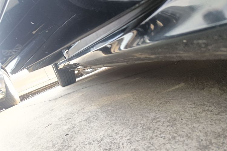 奔驰R级 2011款 R 300 L 商务型局部细节9001