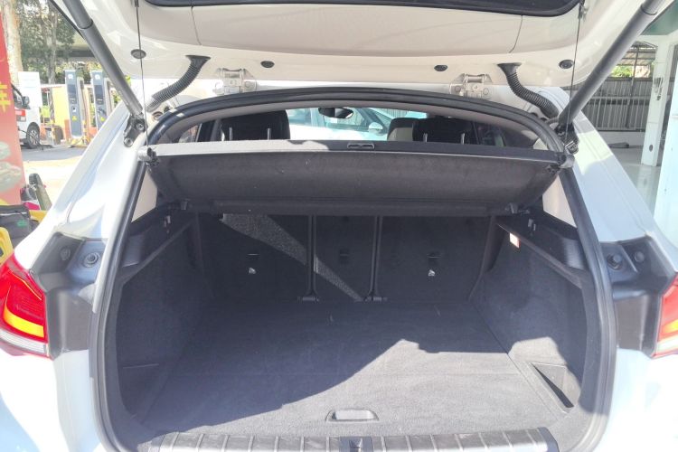 宝马X1 2021款 改款 sDrive25Li 领先型机舱底盘23