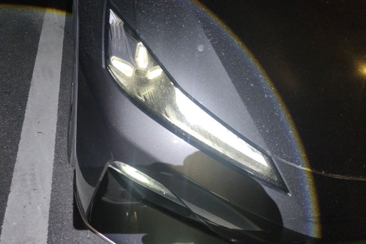 深蓝汽车 深蓝SL03 2022款 1.5L 1200增程版车身外观8