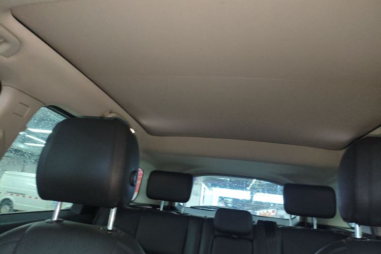 路虎 发现神行 2018款 240PS SE版局部细节22