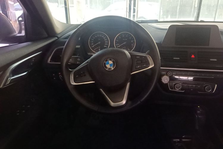 宝马1系 2017款 118i 运动型局部细节13