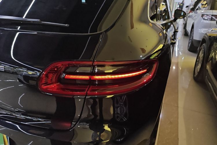 保时捷 2017款  Macan S 3.0T车身外观9