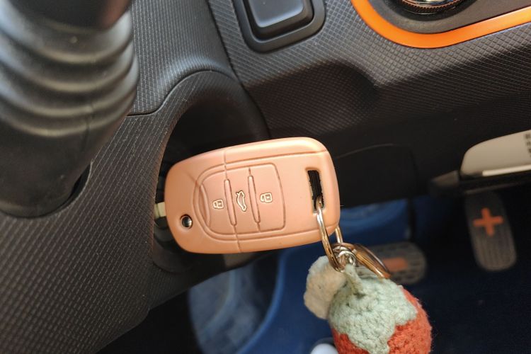 五菱汽车 宏光MINIEV 2020款 自在款 磷酸铁锂中控内饰7001