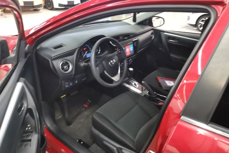 丰田 卡罗拉 2018款 1.2T S-CVT GL智享版中控内饰20