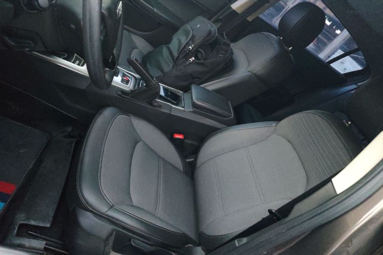 观致3 2016款 都市SUV 1.6T 自动致悦型局部细节19