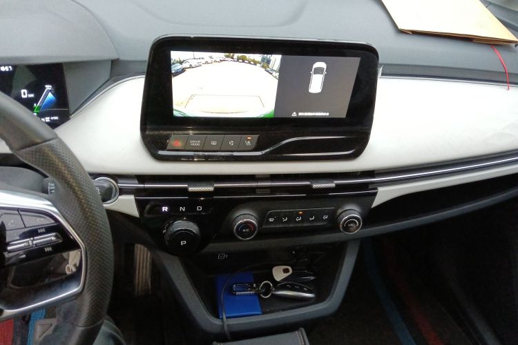 奔腾NAT 2022款 舒享出行 换电出租版中控内饰16