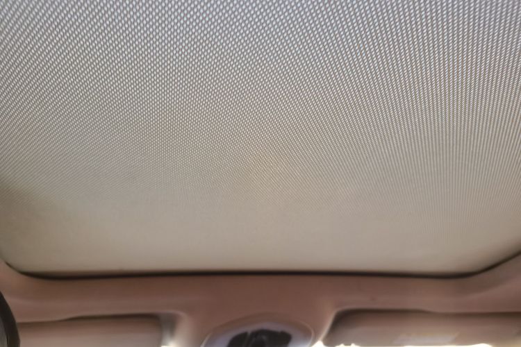 众泰SR9 2017款 2.0T 自动极致之梦版中控内饰22