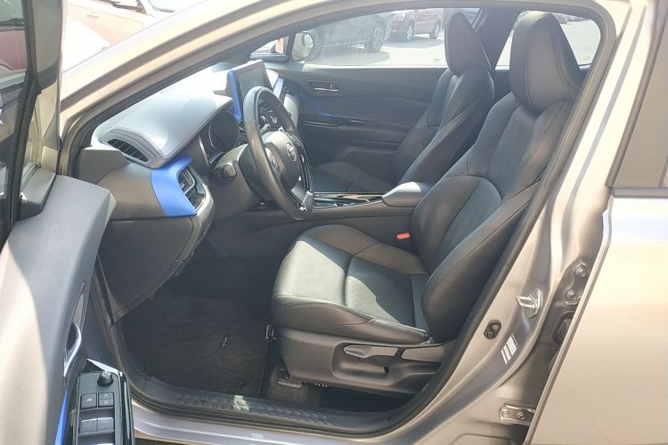 丰田 奕泽IZOA 2020款 2.0L 奕驰版局部细节19