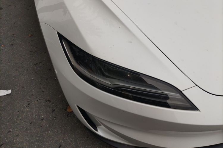 特斯拉 Model 3 2024款 高性能全轮驱动版车身外观8