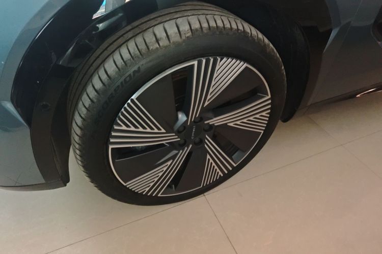 领克08 EM-P 2025款 245km 超长续航Halo车身外观6007