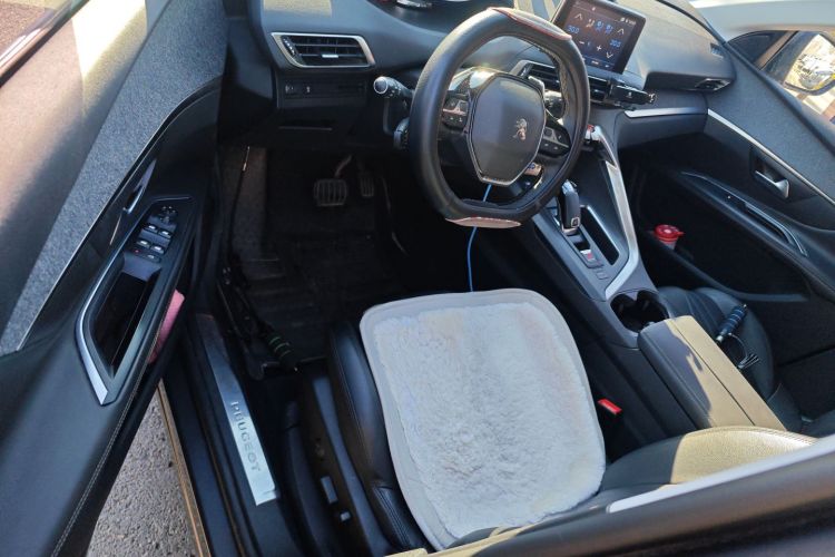 标致4008 2018款 350THP 豪华版中控内饰20