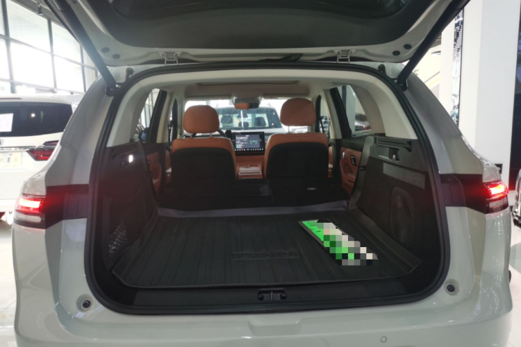 零跑汽车 零跑C10 2024款 210智享版机舱底盘23